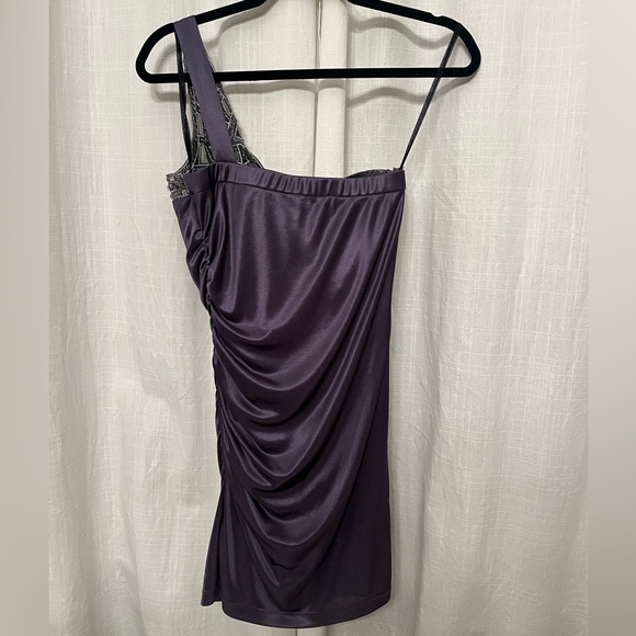 One shoulder, Grayish-purple cocktail dress with sequins and beads - Picture 4 of 6
